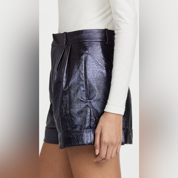 alice + olivia Conry Short in Navy - Picture 2 of 10